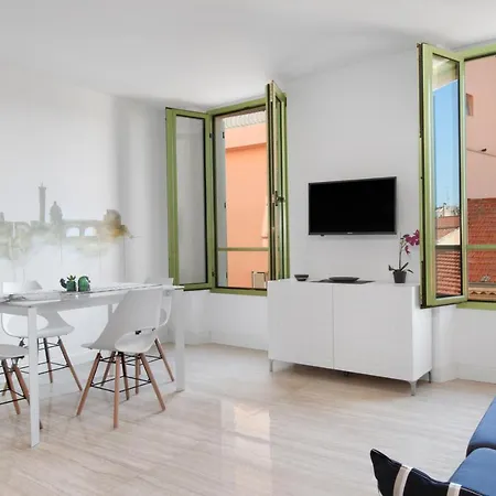 Old Town شقة كان